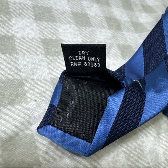 Stacy Adams Men's Tie Pocket Square Set Blue Striped Microfiber 3.25" Wide - Picture 5 of 7